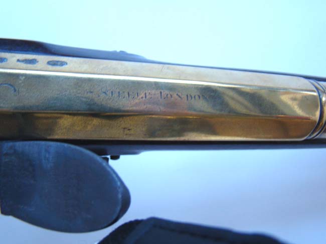 A RARE Revolutionary War period brass barreled blunderbuss by John Steele of London circa 1770 - 1780 inscribed "HAPPY IS HE WHO ESCAPETH ME" — image 3